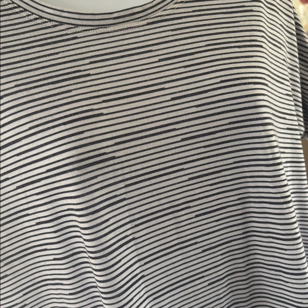 The North Face flash dry striped tee - Picture 2 of 13